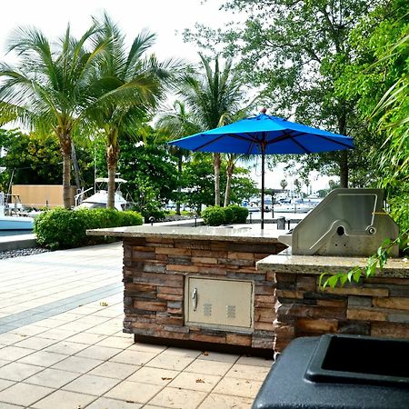Riviera Luxury Living At River Oaks Marina And Tower Майами Экстерьер фото