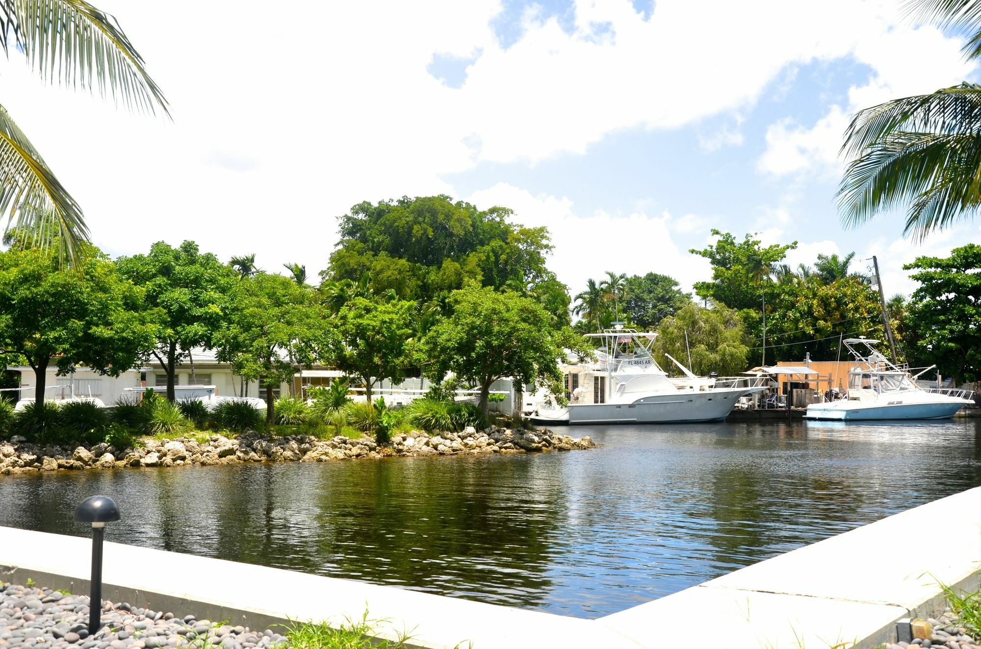 Riviera Luxury Living At River Oaks Marina And Tower Майами Экстерьер фото