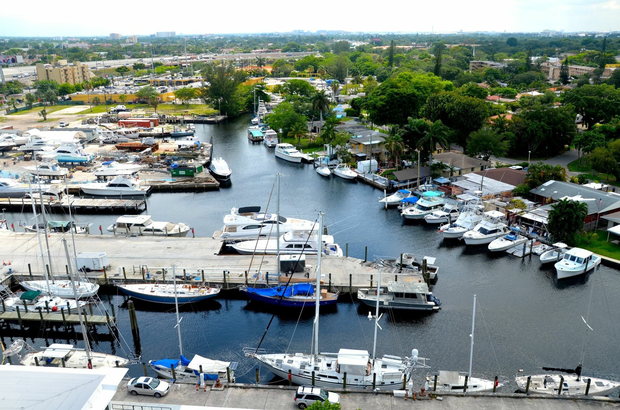 Апартаменты Riviera Luxury Living At River Oaks Marina And Tower Майами Экстерьер фото